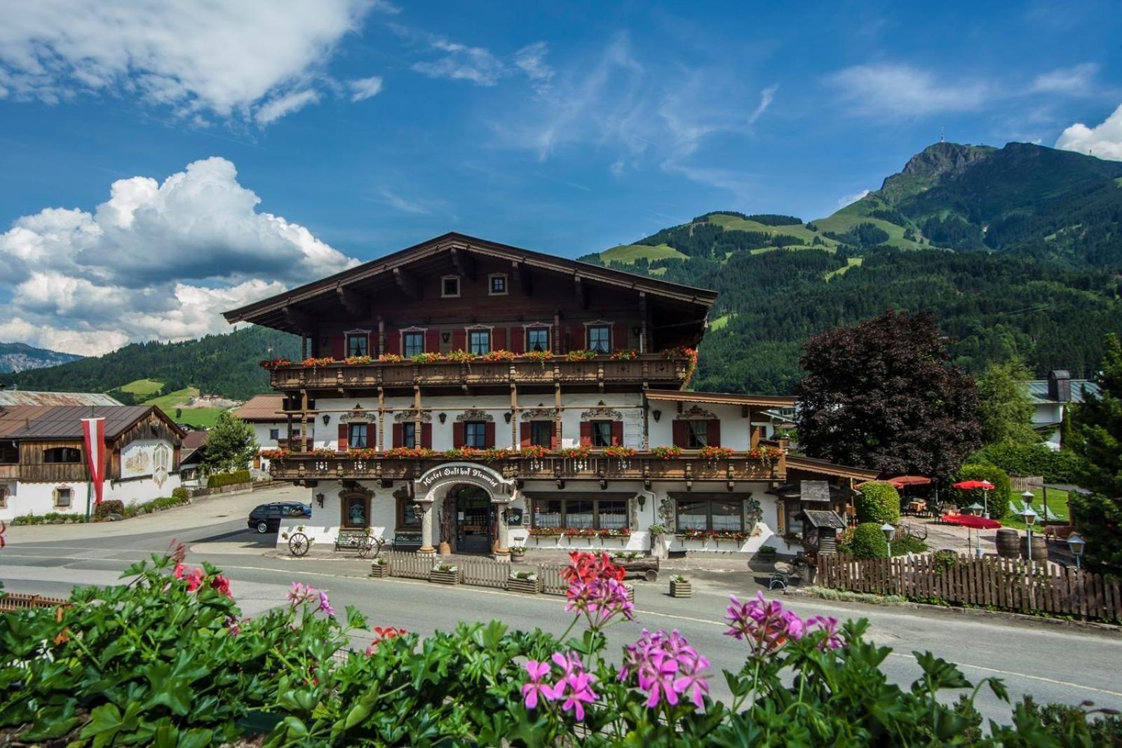 Kaiserhotel Neuwirt Оберндорф-ин-Тирол Екстериор снимка