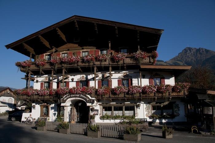 Kaiserhotel Neuwirt Оберндорф-ин-Тирол Екстериор снимка